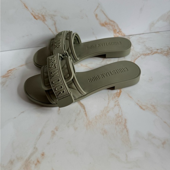 Dior Dio(r)evolution Slide Sandal - Picture 6 of 9